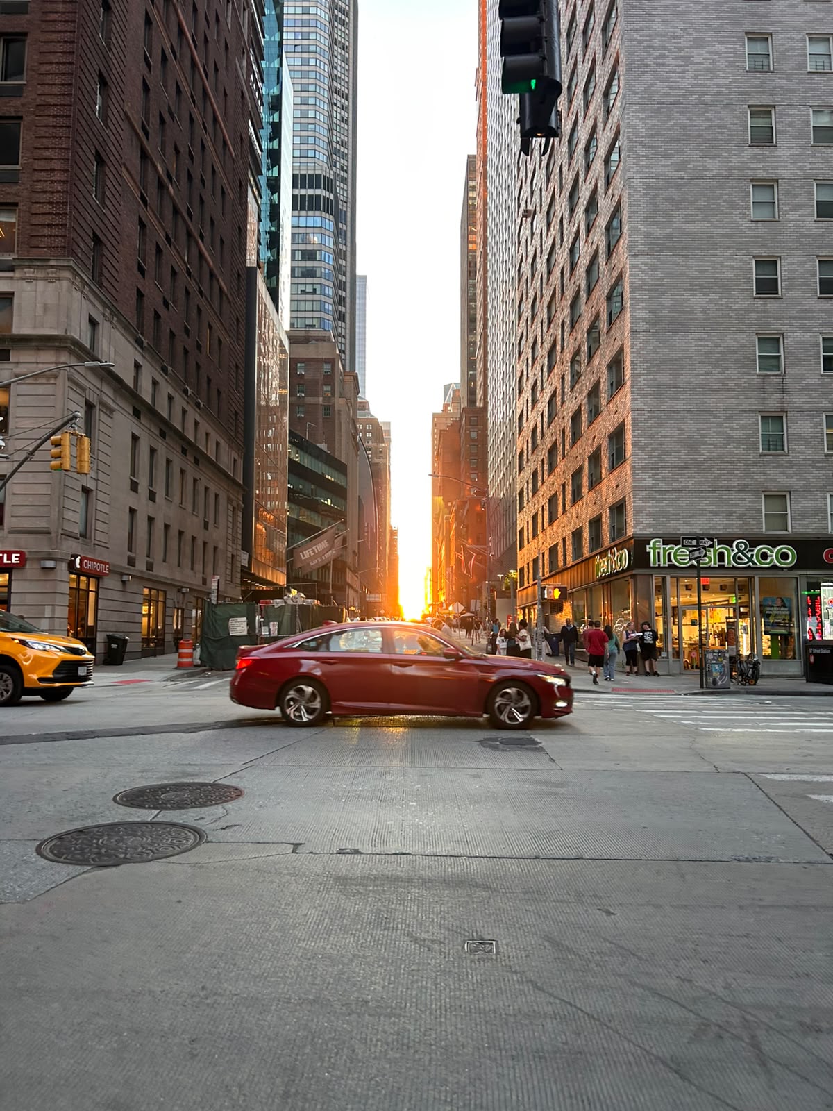 City street at sunset — myvoi's profile picture